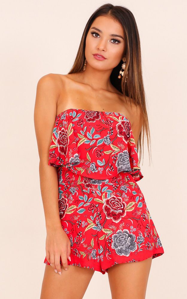 Outfit ideas with strapless dress, romper suit, day dress, swimsuit: summer outfits,  Romper suit,  Strapless dress,  fashion model,  day dress  