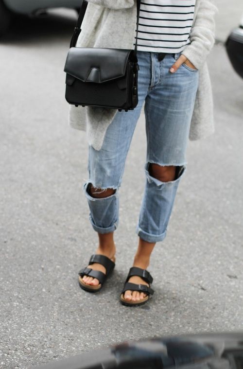 Ripped jeans and birkenstocks, birkenstock arizona, street fashion, ripped jeans, casual wear, t shirt: Casual Outfits,  Ripped Jeans,  Hot Girls,  T-Shirt Outfit,  Birkenstock Arizona,  Street Style,  Birkenstock  