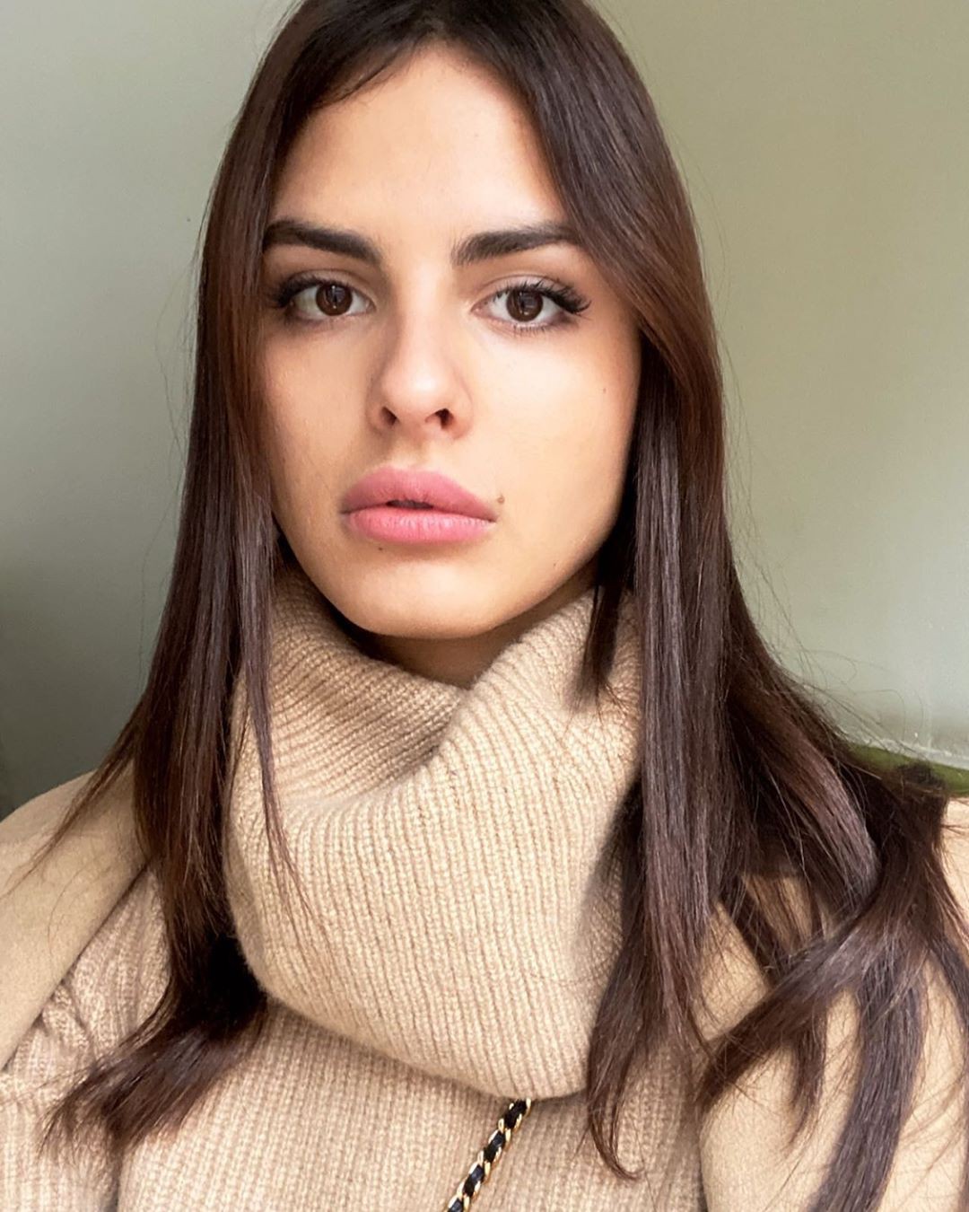 Bojana Krsmanovic Bautiful Face, Lips Smile, Girls Hairstyle: Brown hair,  Hairstyle Ideas,  Cute Instagram Girls  