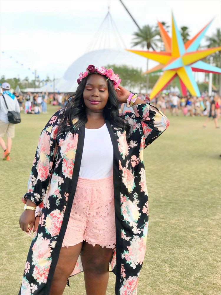 Plus size festival outfits beyoncé 2018 coachella performance, plus size model: Street Style,  Plus size outfit,  Pink Outfit,  Stagecoach Festival,  Country Thunder  