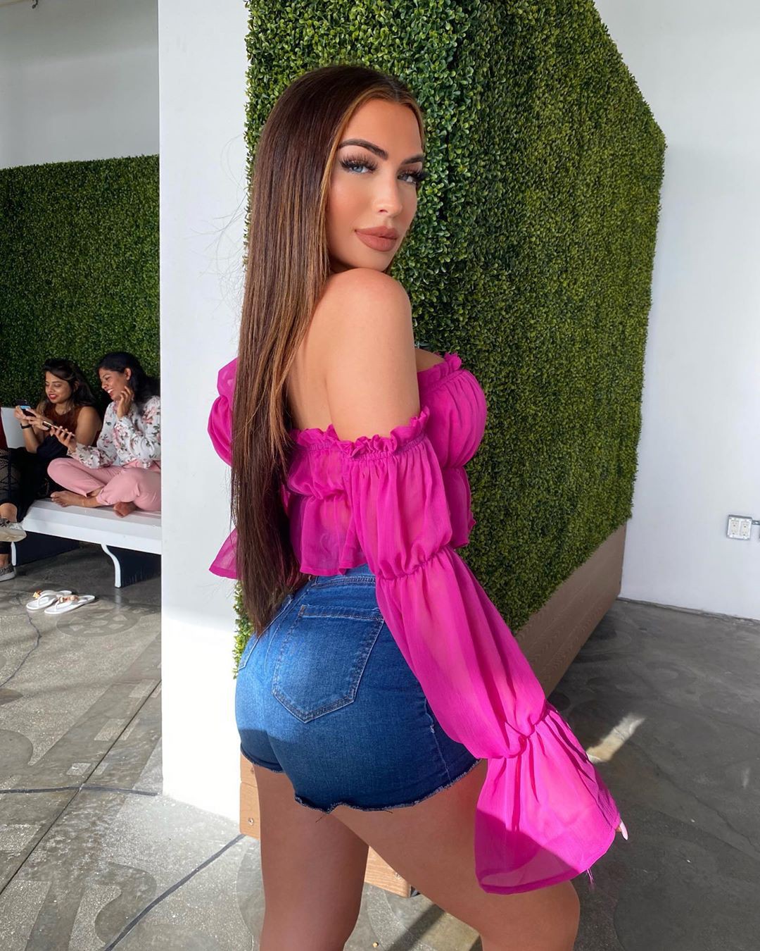 Gabriella Depardon woman thighs, Long Hairstyle Girls, Hairstyle For Women: Instagram girls,  Magenta And Pink Outfit  