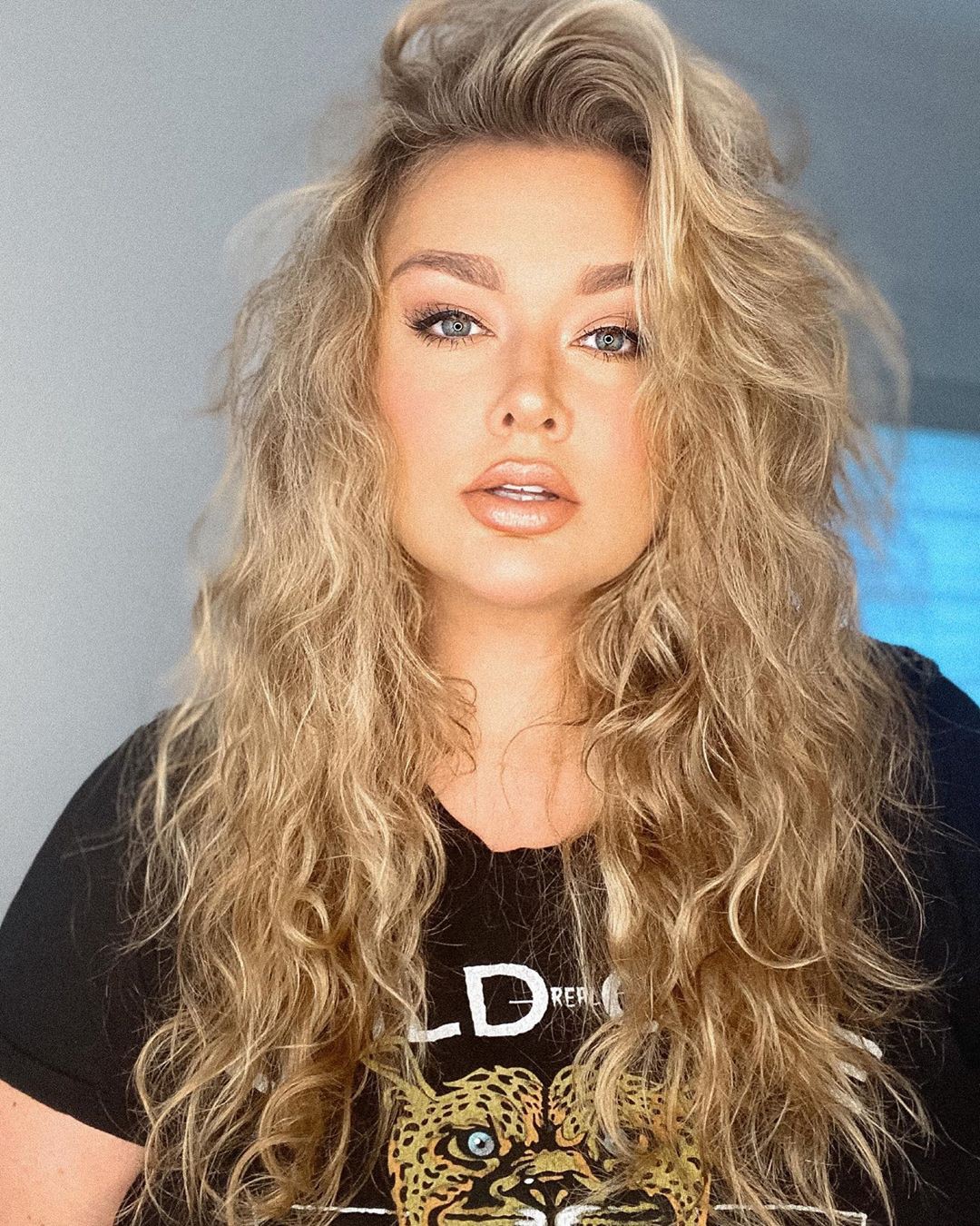 Hunter McGrady natural blong hairs, Cute Face, Long Hair Girl: Long hair,  Hair Color Ideas,  Blonde Hair,  Surfer hair,  Instagram girls,  Hairstyle Ideas,  Cute Instagram Girls  