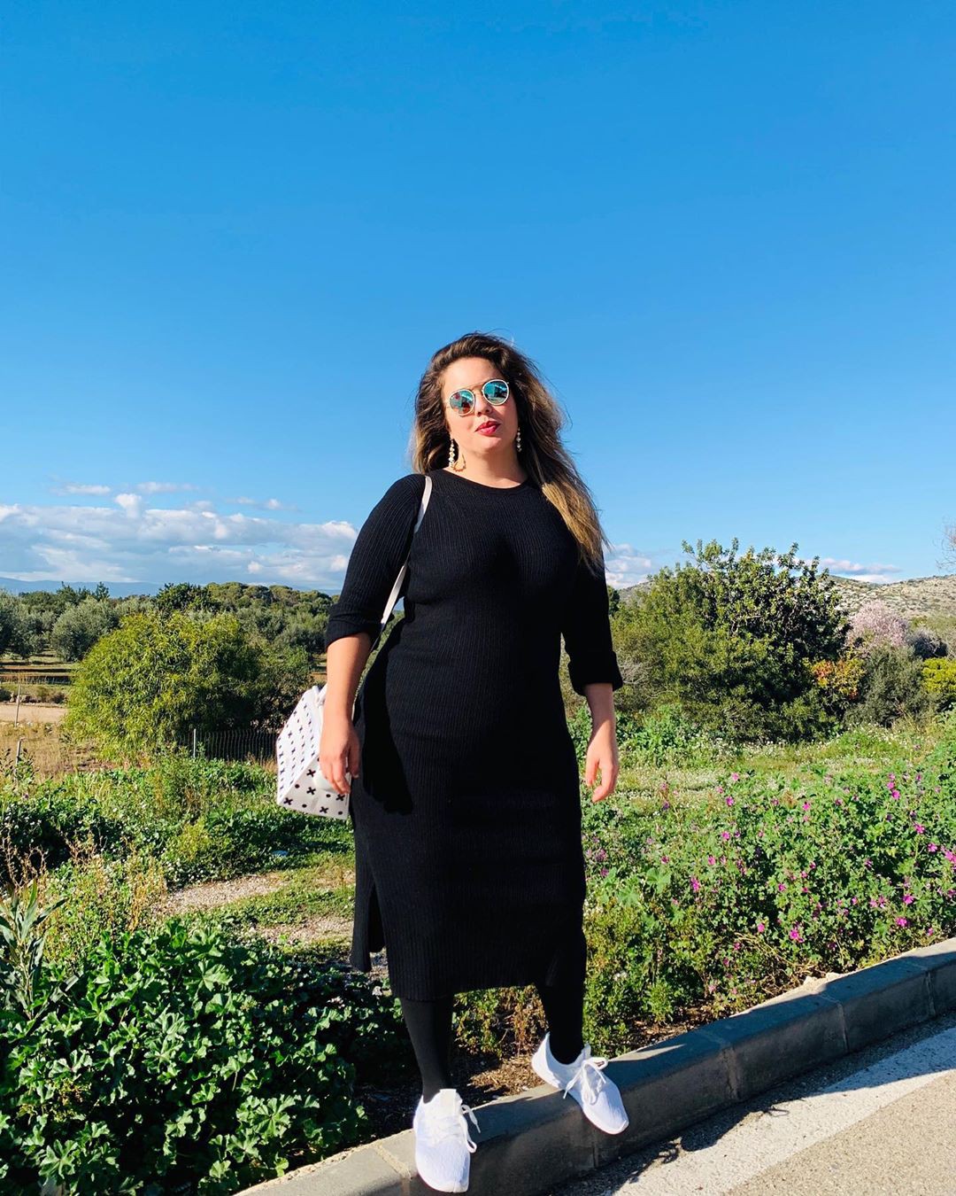 Black and white dress little black dress, eyewear: Instagram girls,  Black And White Outfit  