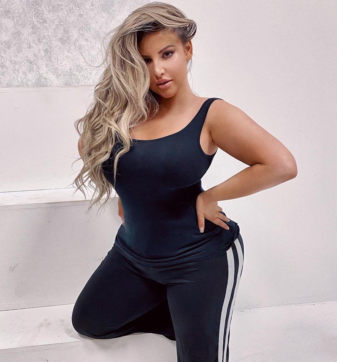 Ashley Alexiss active pants, sportswear, leggings clothing ideas: Sportswear,  Leggings,  Active Pants,  Instagram girls  