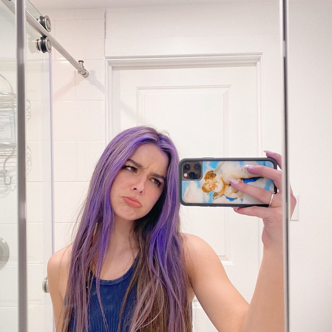 Addison Rae Girls With Cute Face, Lip Makeup, Hairstyle For Girls: Hair Color Ideas,  Purple And Pink Outfit,  Addison Rae Instagram  