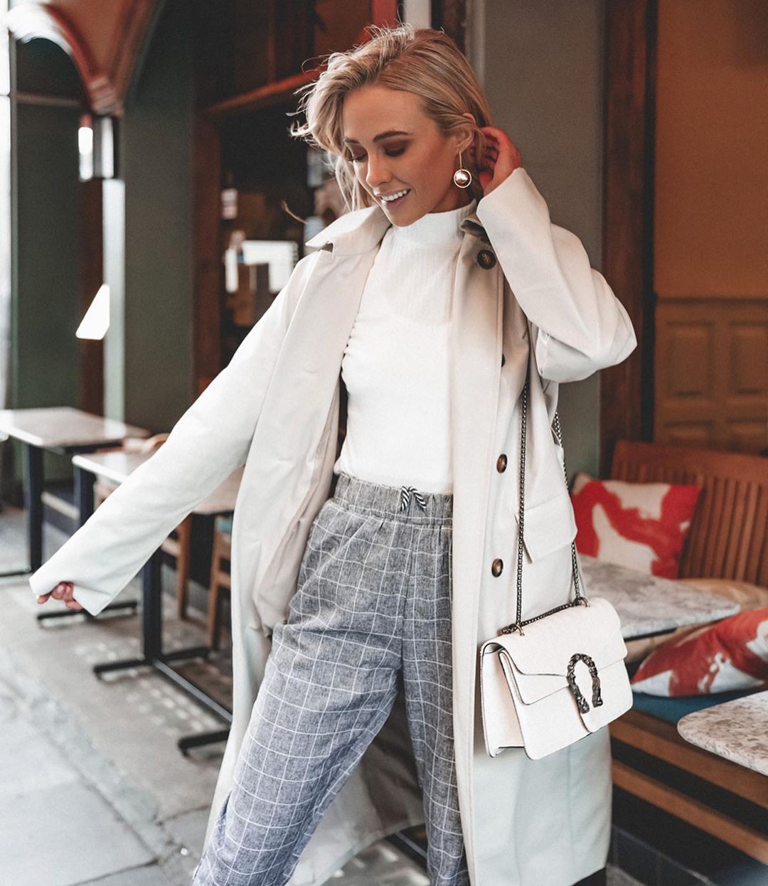 white colour outfit with trench coat, overcoat, jacket: Trench coat,  White coat,  White Trench Coat,  White Jacket,  Nicola Hughes,  White Overcoat,  Wool Coat  