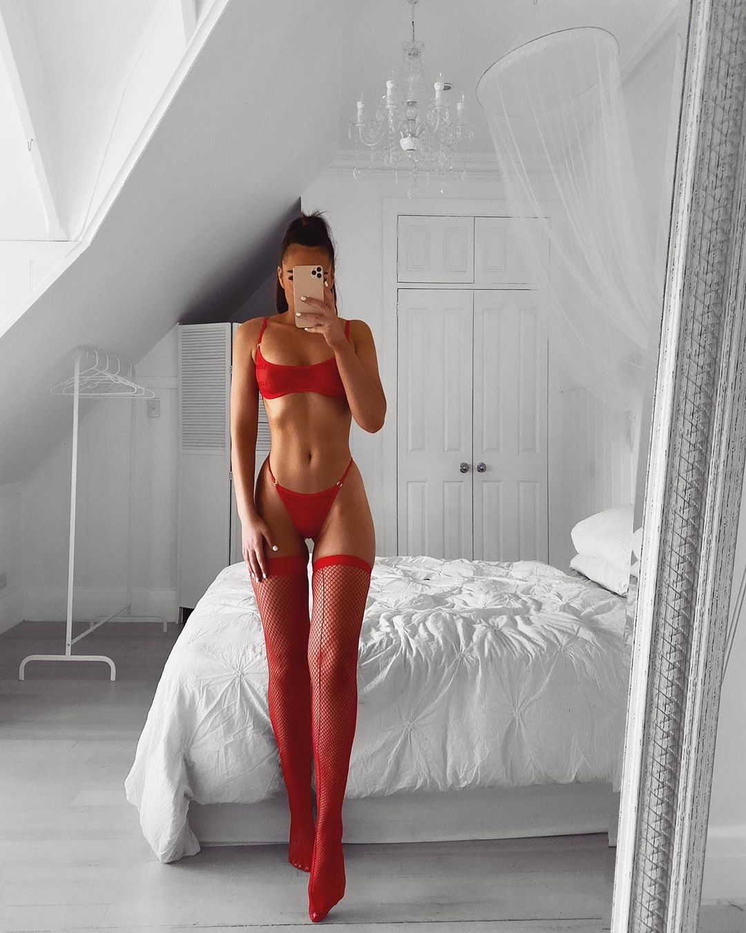 Emma Spiliopoulos undergarment, lingerie colour ideas, photoshoot ideas: Instagram girls,  Red Undergarment,  Red Lingerie  