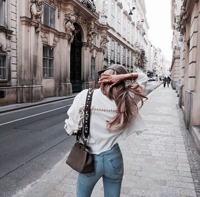 Colour ideas with jeans: Jeans Outfit,  Street Style  