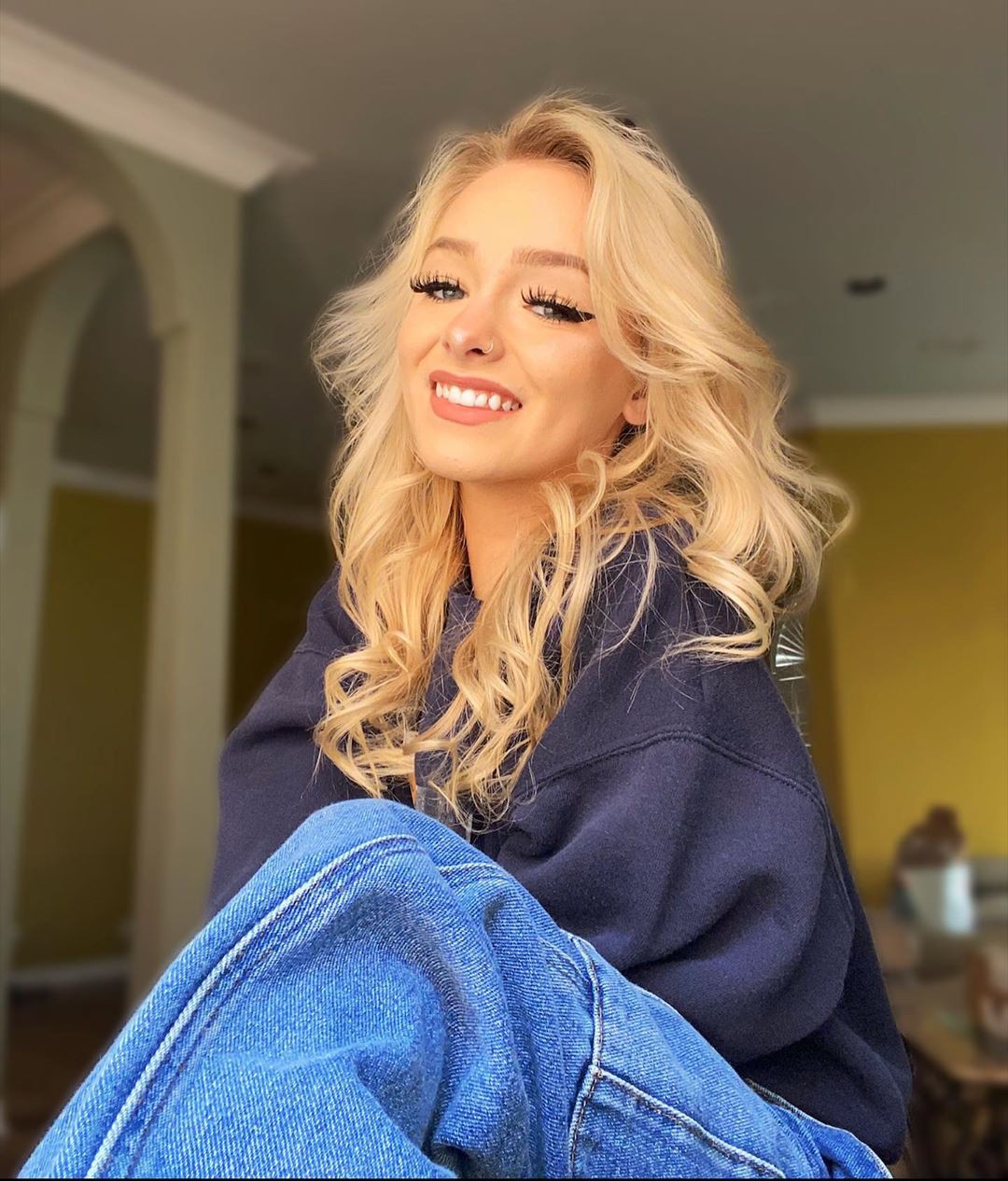 Zoe Laverne denim, jeans outfit stylevore, blond hairstyle: Denim,  Jeans Outfit,  Zoe Laverne TikTok  