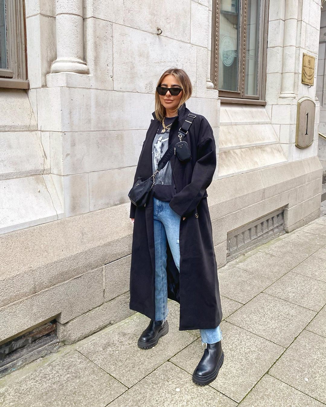 20 Outfit Ideas With Denim Trench Coats - Styleoholic