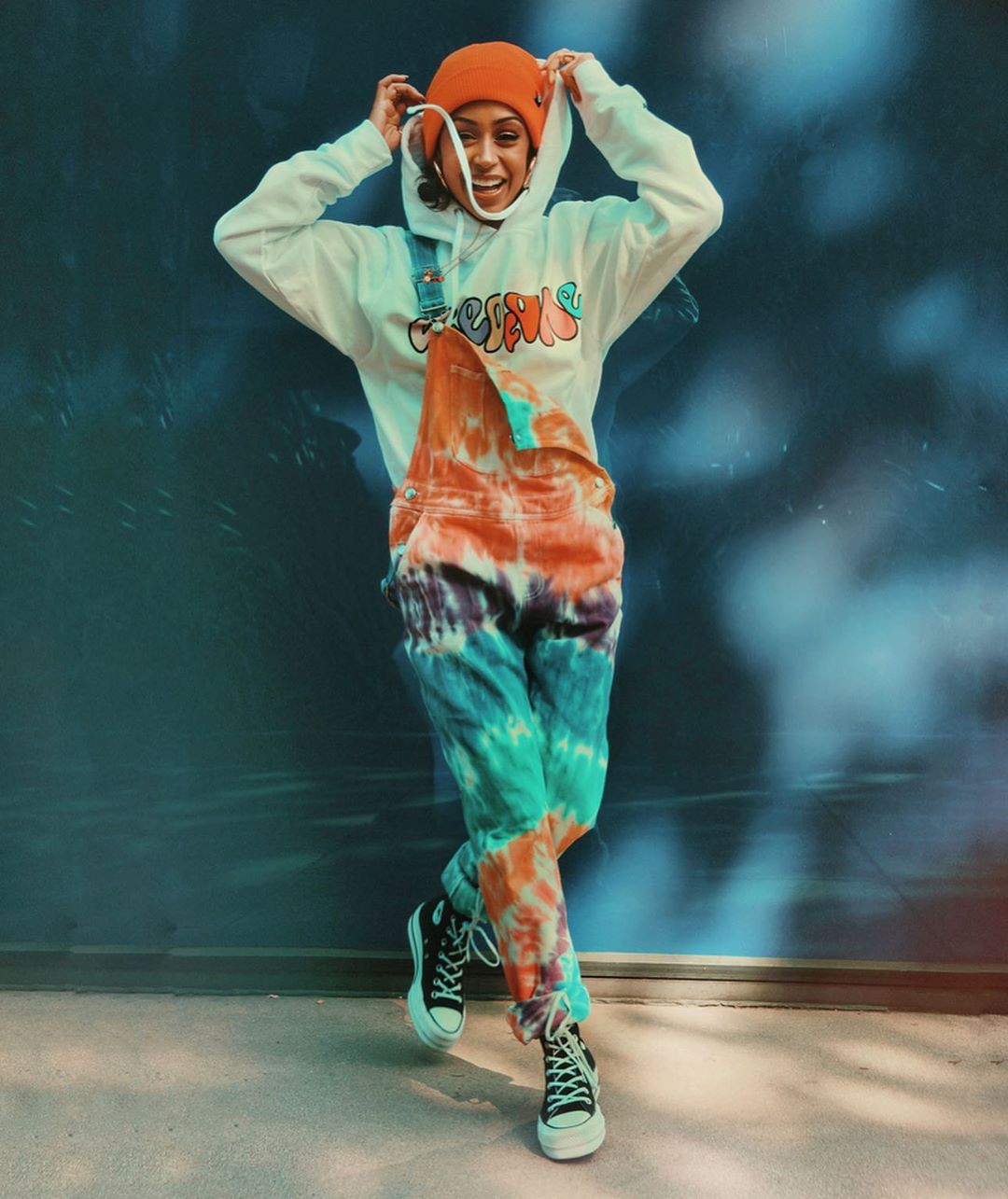 Liza Koshy having fun, shoe, Outerwear: Street Style,  Fashion photography,  Liza Koshy,  Hip-Hop Dance,  Performing Arts  