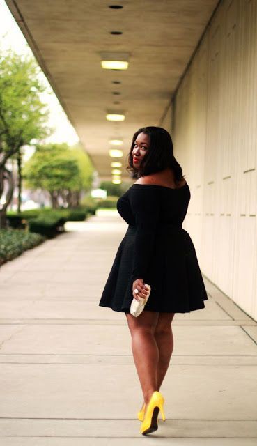 Black skater skirt outfit plus size: Date Outfits,  Street Style,  Little Black Dress,  Yellow And White Outfit  