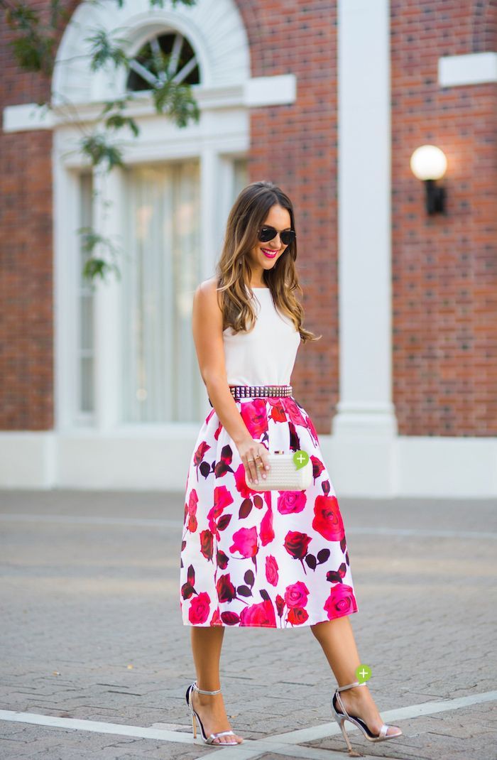 Colour outfit, you must try outfit con enaguas twinset long skirt, floral midi skirt: Street Style,  Classy Fashion,  Floral Midi,  Midi Skirt,  Flowy skirt,  High-Low Skirt,  Floral Outfits,  Swing skirt  