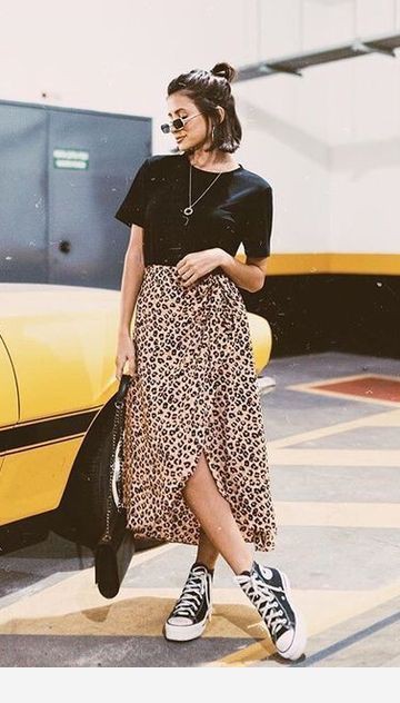 Colour outfit ideas 2020 outfit playera negra, fashion accessory, street  fashion, fashion model, animal print, t shirt | Outfit Ideas For Date |  Animal print, Date Outfits, Fashion accessory