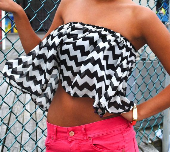 Outfit ideas with tube top, swimsuit, crop top: summer outfits,  Crop top,  Shoulder strap  