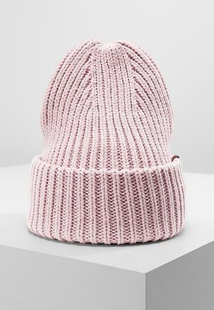 Beige and pink colour ideas with fashion accessory, beanie: Sun hat,  Knit cap,  Fashion accessory,  Winter Outfit Ideas  