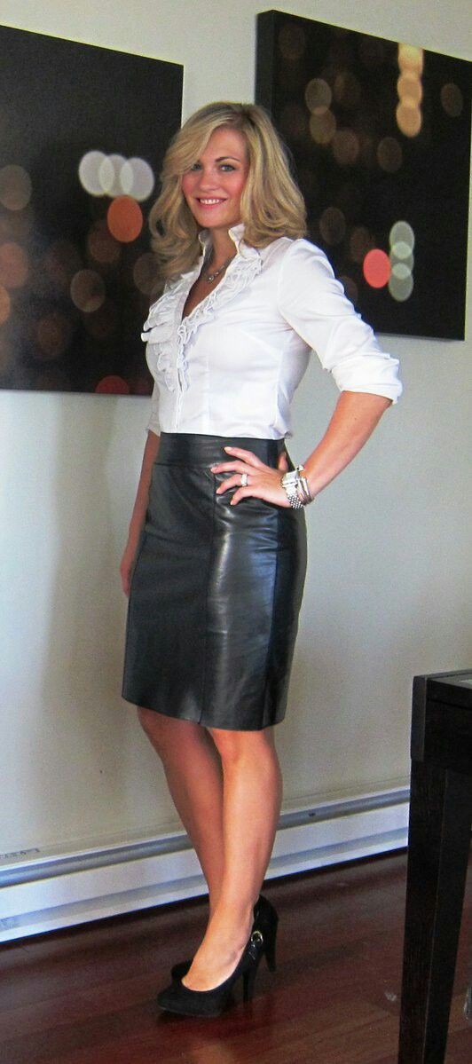 Hot women in leather skirts