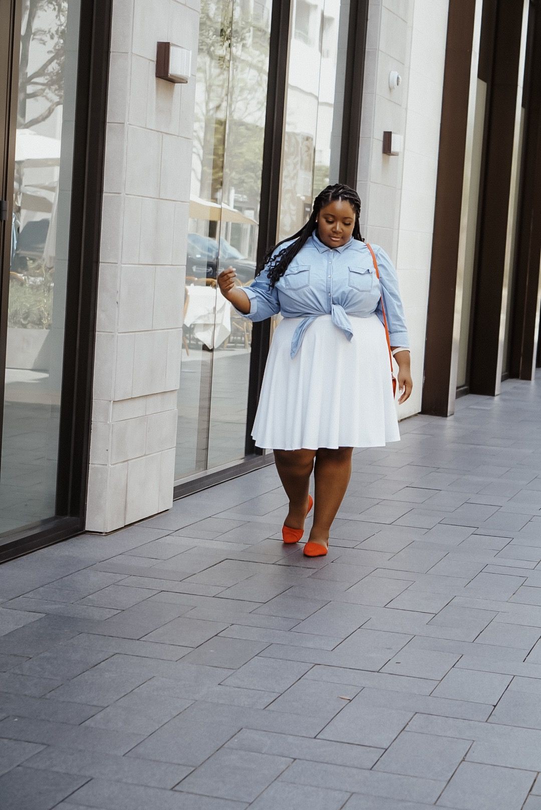 White outfit style with denim, jeans, skirt: Clothing Ideas,  White Outfit,  Street Style  