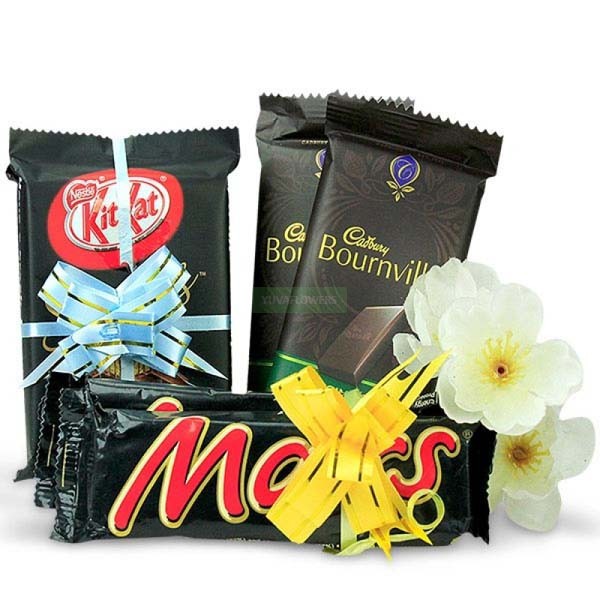 Yummy Chocolates Hamper: 