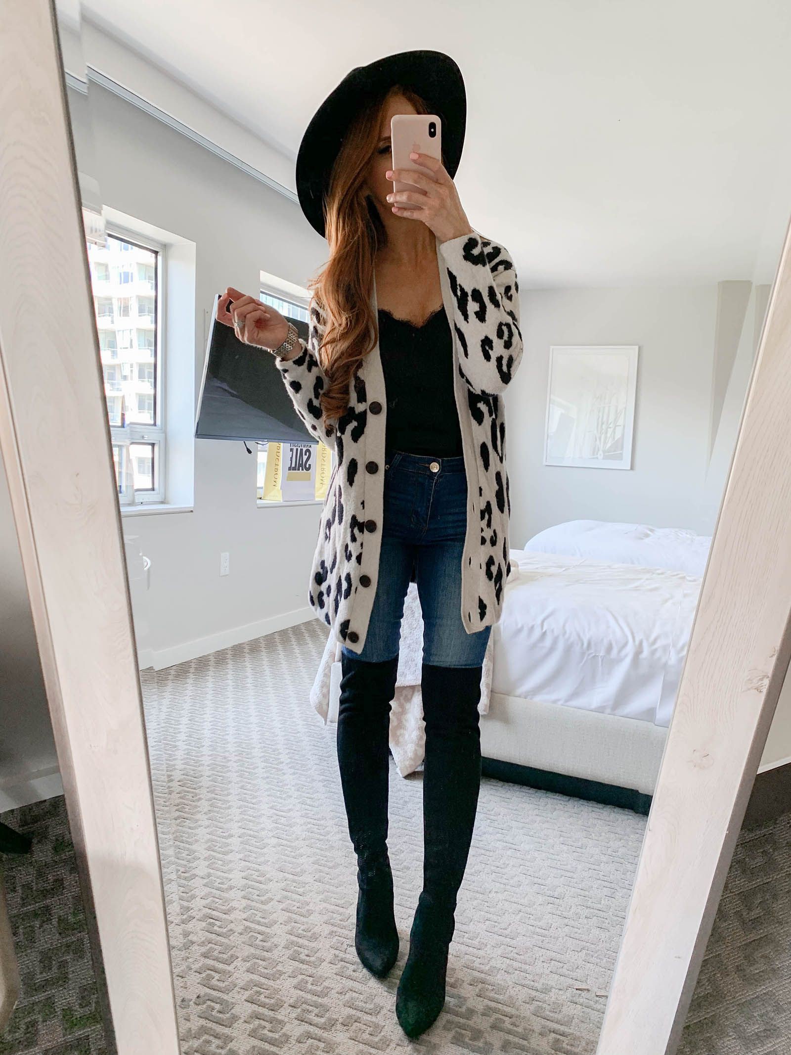 Classy outfit with trousers, leggings, blazer: Steve Madden,  Street Style,  Cardigan Outfits 2020  