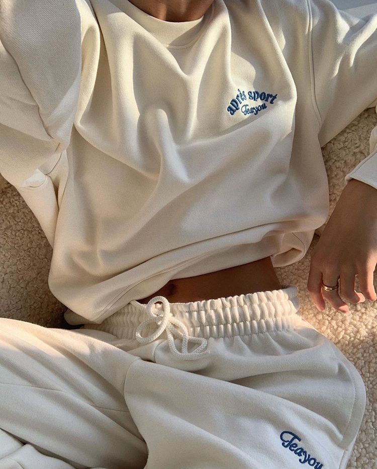 Beige and white outfit Stylevore with fashion accessory, sports uniform, tracksuit: Crop top,  T-Shirt Outfit,  Fashion accessory,  Beige And White Outfit,  Sports Uniform,  Quarantine Outfits 2020  