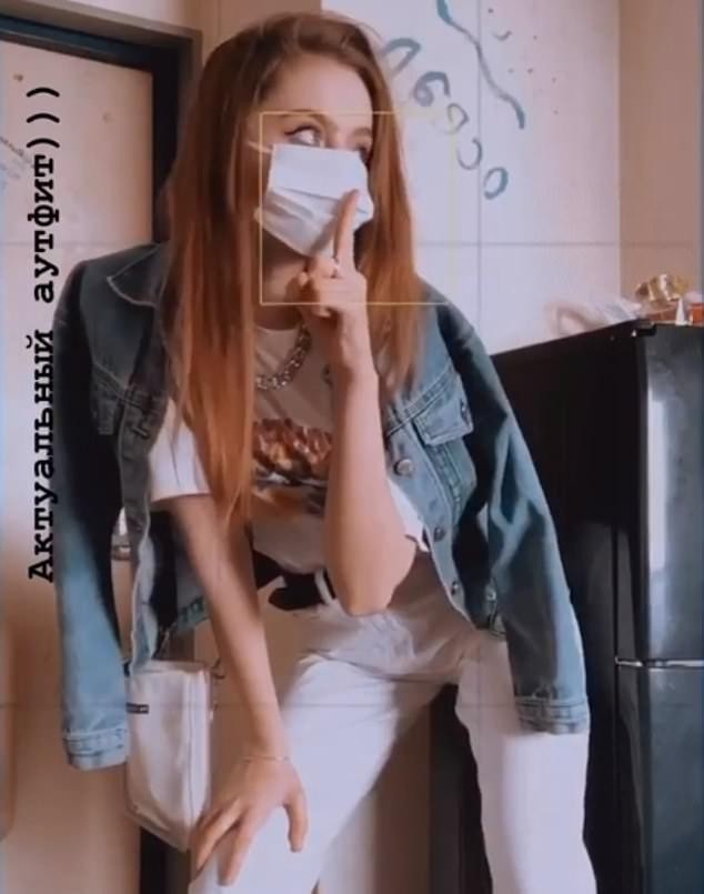 Colour outfit ideas 2020 sexy facemask, coronavirus disease 2019, surgical mask, gravure idol, long hair, go viral: Long hair,  Gravure idol,  Surgical Mask,  Corona Virus Dresses,  Coronavirus Disease 2019  