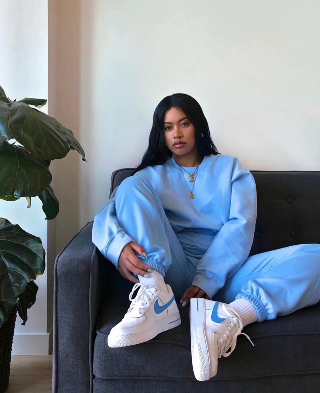 Blue lookbook fashion with vintage clothing, sportswear, jeans: Vintage clothing,  Hip Hop Fashion,  Blue Outfit,  Girls Tomboy Outfits,  Sports Pants  