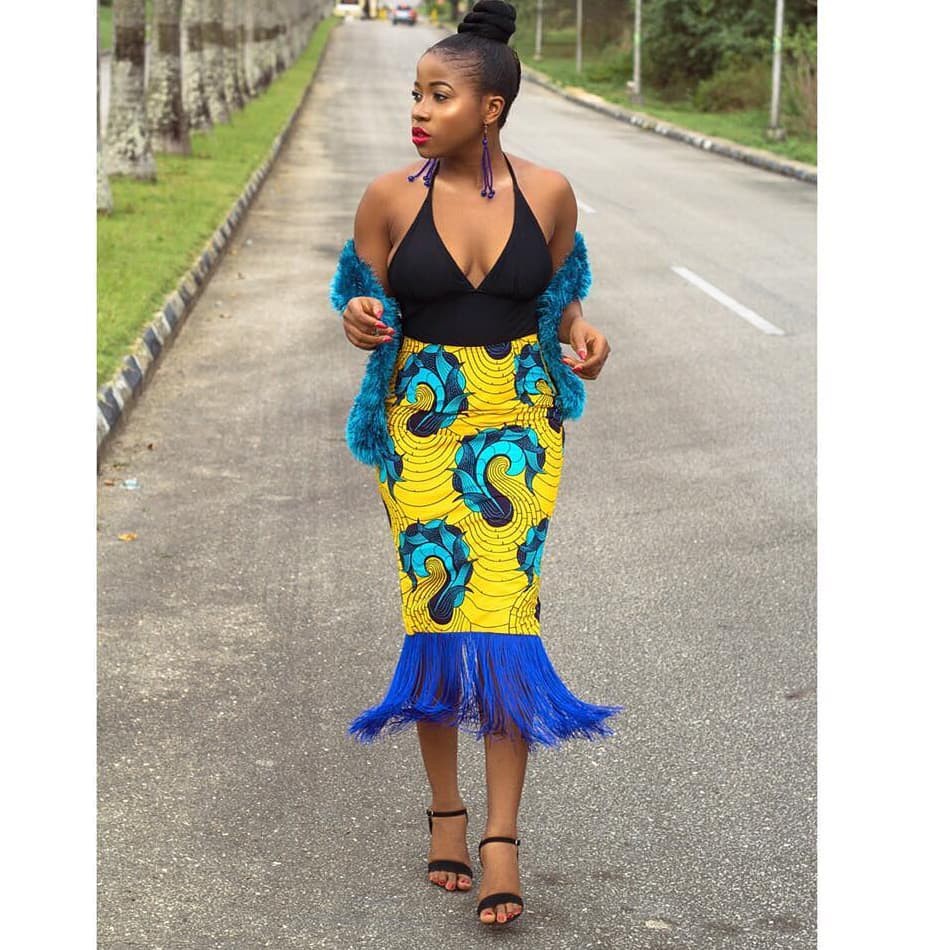 Lovely Nigerian Dress Inspiration For Females: Ankara Dresses,  Ankara Outfits,  Printed Dress,  Asoebi Special  