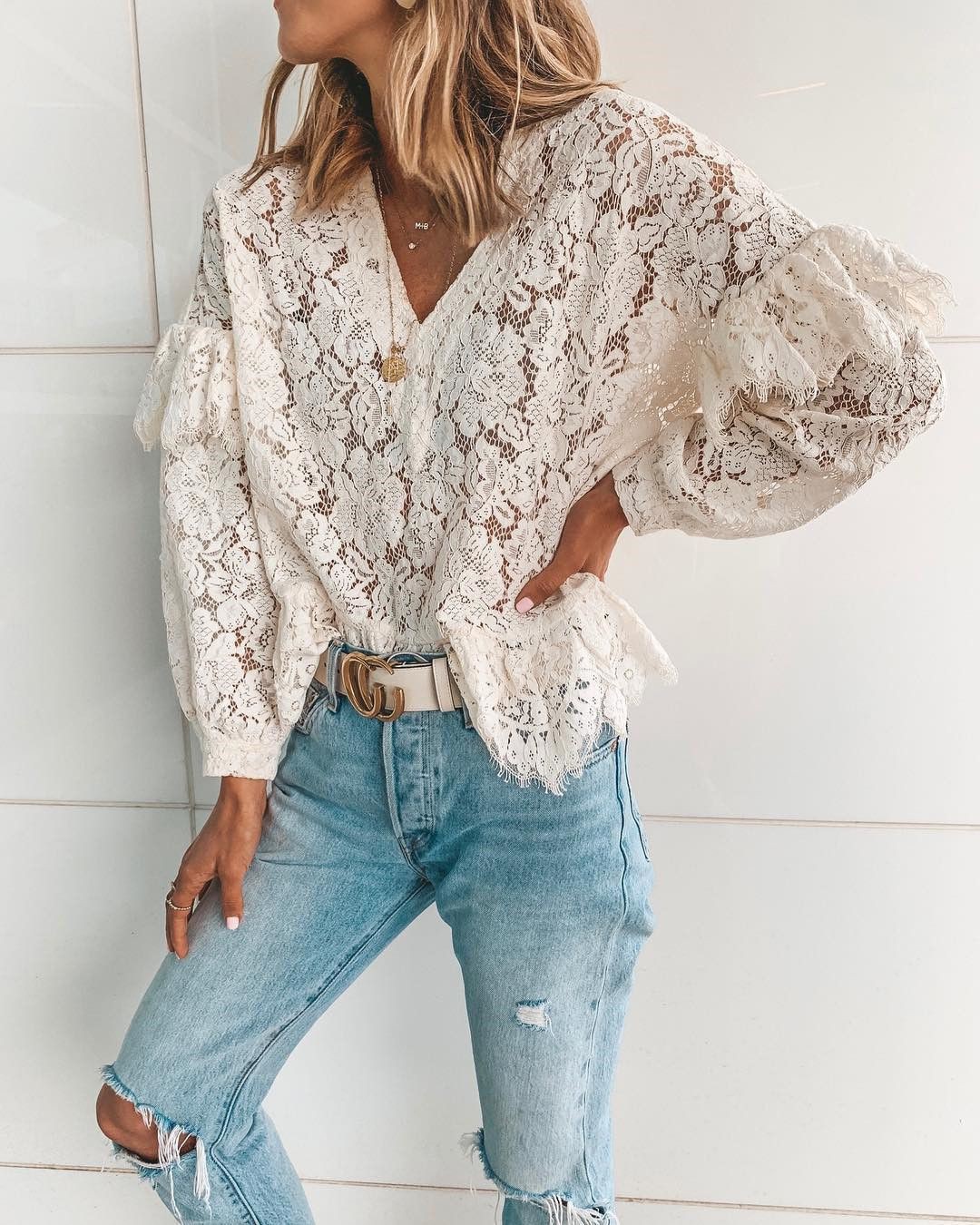White outfit ideas with sweater, blouse, shirt: T-Shirt Outfit,  White Outfit,  Lace Outfits  