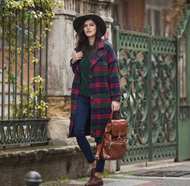 Maroon and brown classy outfit with tartan: Street Style,  Maroon And Brown Outfit,  Plaid Outfits  