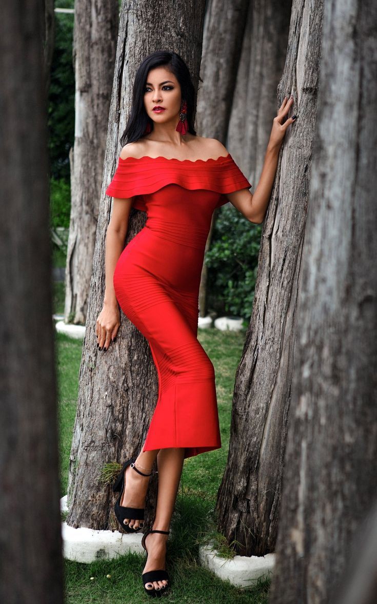 Red colour ideas with little black dress, evening gown, party dress: party outfits,  Bandage dress,  Evening gown,  fashion model,  Little Black Dress,  Red Outfit  