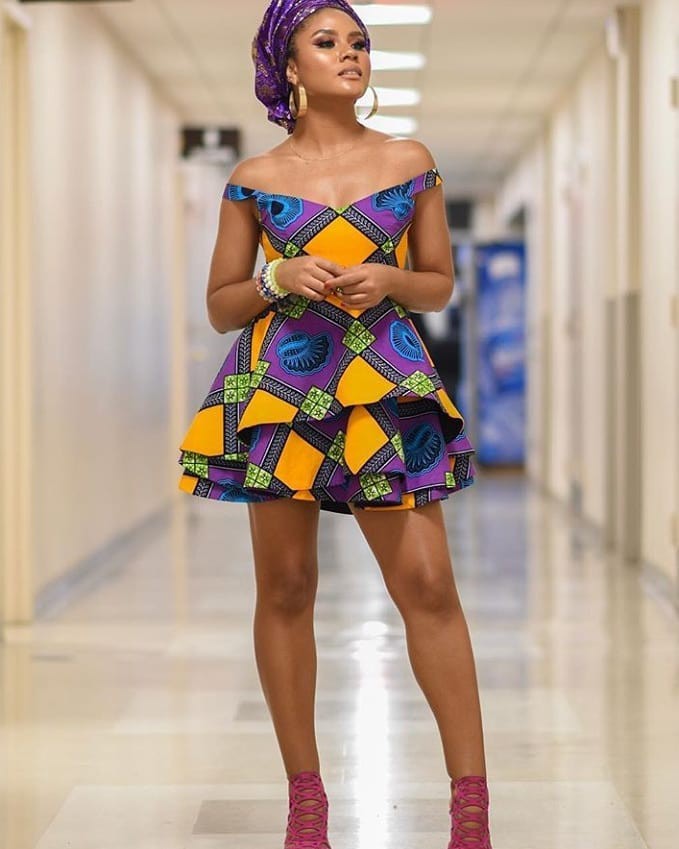 Bold Printed Apparel Ideas For Women: Ankara Outfits,  Ankara Dresses,  African Outfits,  Printed Ankara,  Printed Dress  