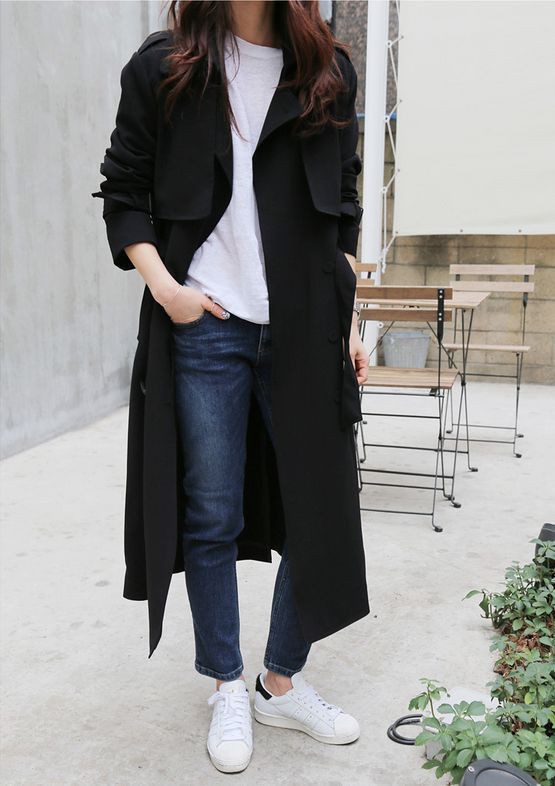 Black trench coat outfit womens: Trench coat,  T-Shirt Outfit,  Street Style,  Travel Outfits,  Wool Coat  