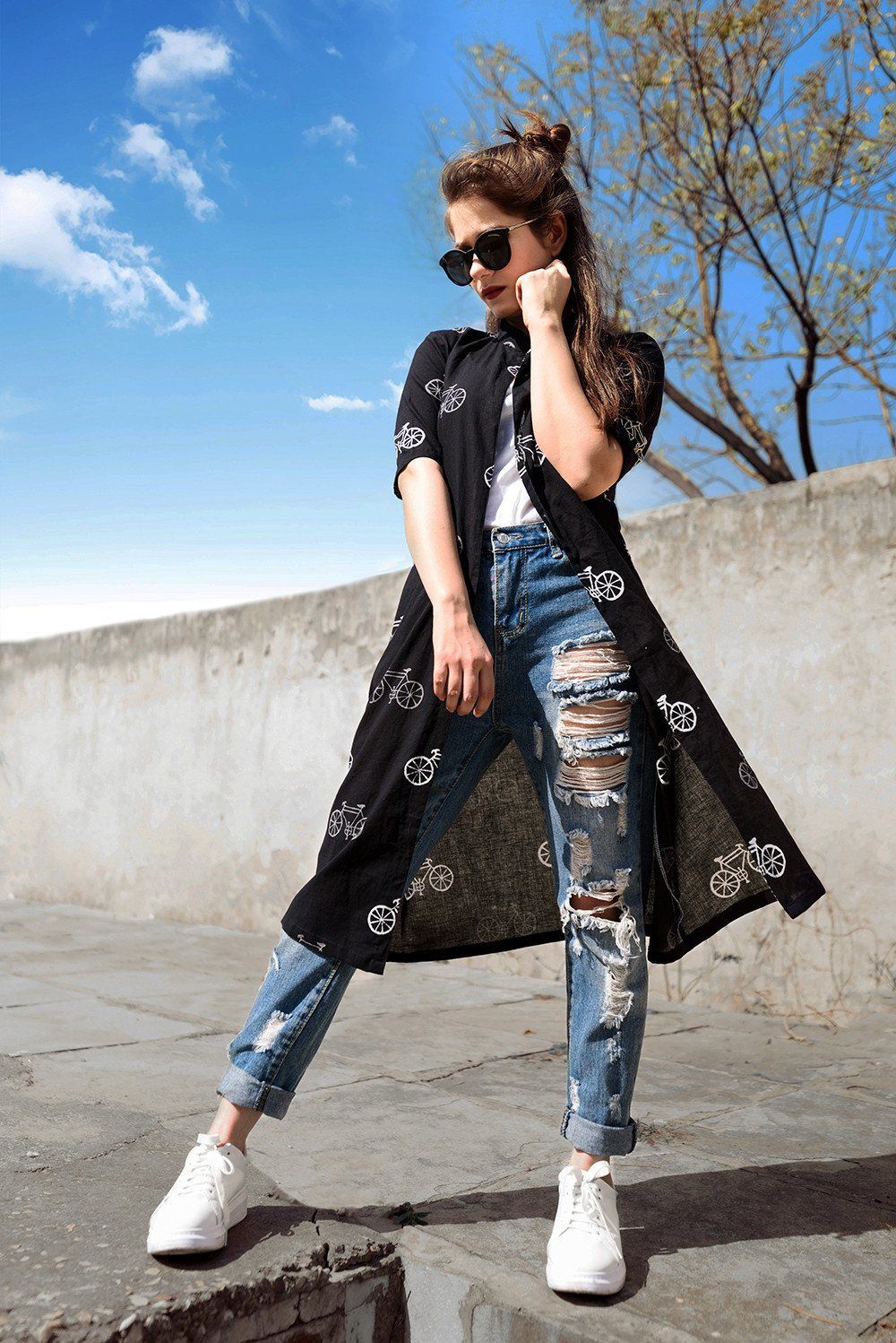 Colour outfit ideas 2020 jeans wali jacket, fashion design, street fashion, casual wear, jean jacket, photo shoot, t shirt: Fashion photography,  T-Shirt Outfit,  Street Style,  Jeans & Kurti Combination  