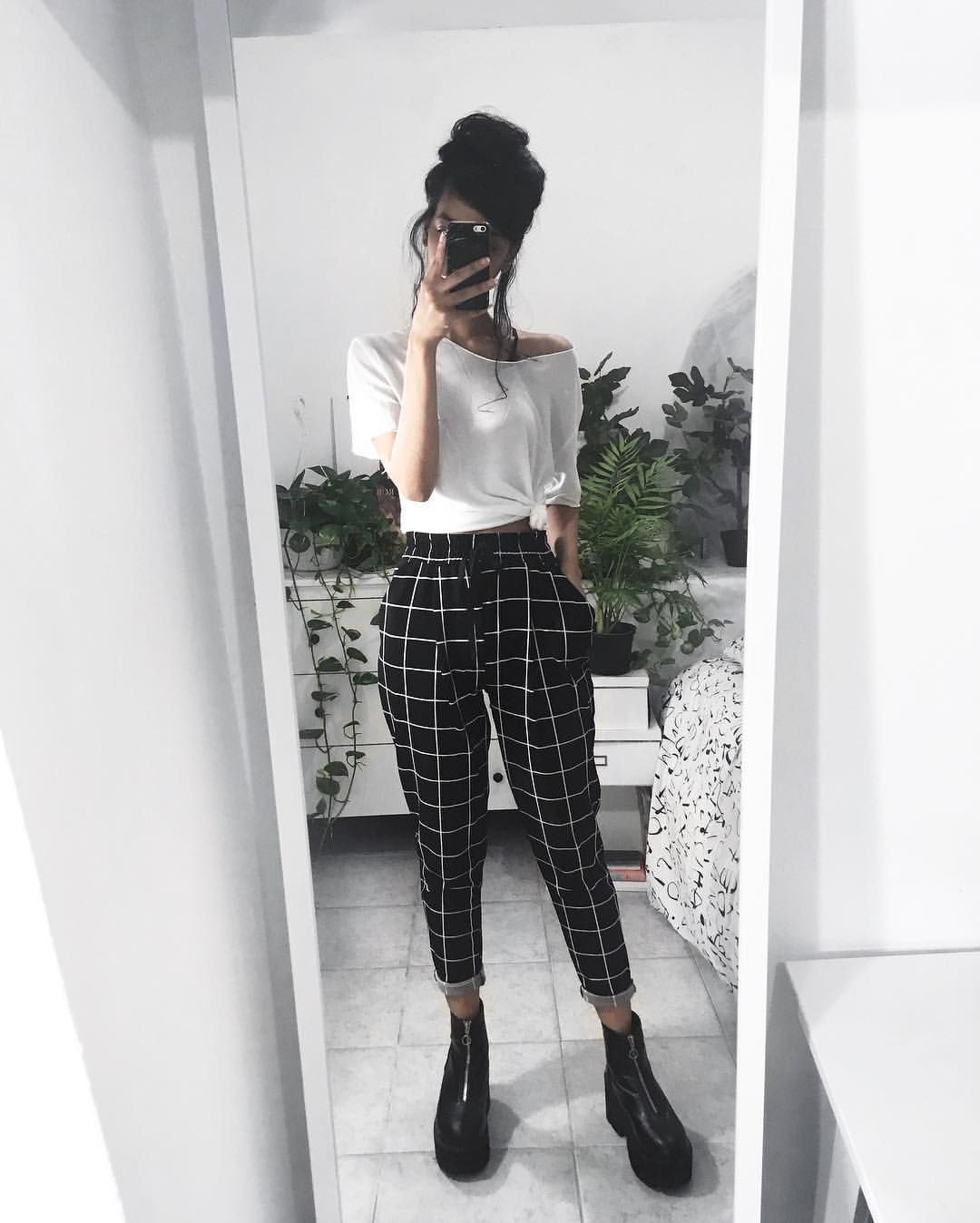 White colour ideas with trousers, leggings, jacket: Clothing Ideas,  Grunge fashion,  White Outfit,  fashioninsta,  Black And White,  Tweed Pants  