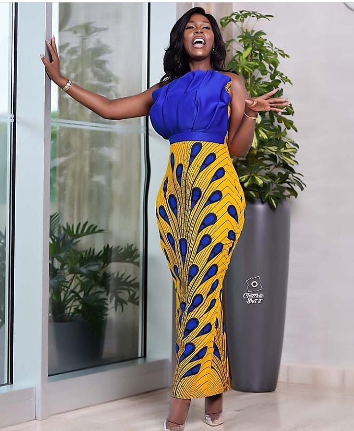 Hot Ankara Apparel Inspiration For Black Girls: Ankara Outfits,  Ankara Dresses,  Asoebi Styles,  Printed Ankara,  Ankara Inspirations,  Asoebi Special  