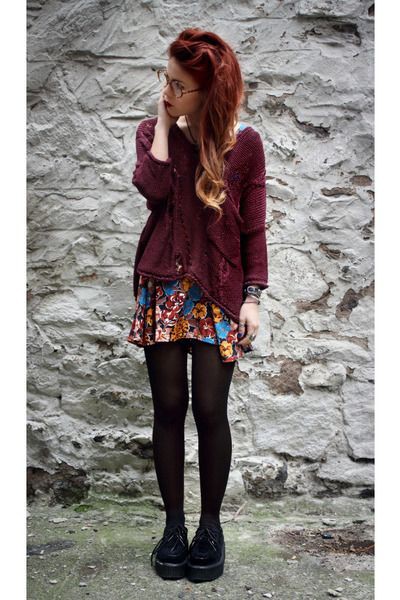 Maroon and brown dresses ideas with leggings, shorts, tights: T-Shirt Outfit,  Maroon And Brown Outfit,  Creepers Outfits  