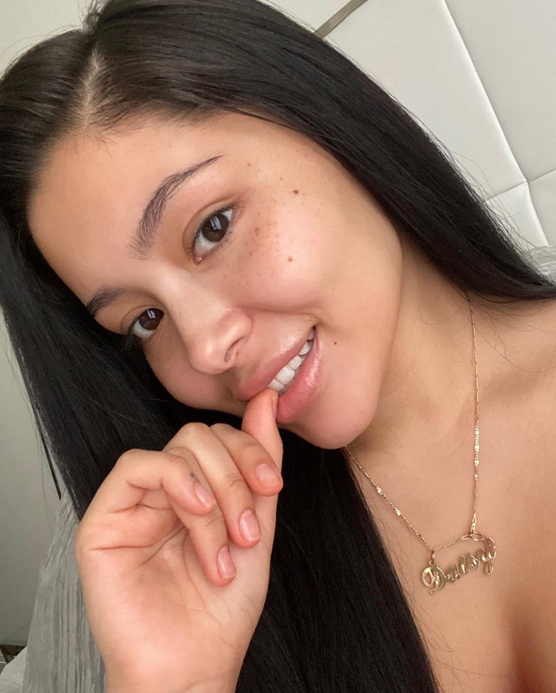 Daisy Marquez Black Hair Color Ideas, Girls With Cute Face, Lips Smile: Black hair,  Cute Girls Instagram,  Cute Instagram Girls,  Daisy Marquez  