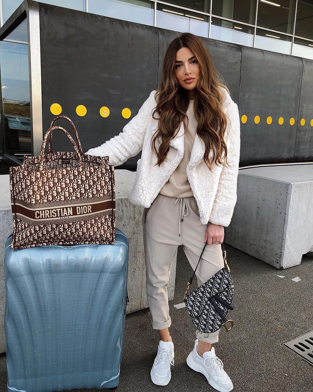 Clothing ideas negin mirsalehi style, negin mirsalehi, street fashion, casual wear: White Outfit,  Street Style,  Negin Mirsalehi,  Airport Outfit Ideas  