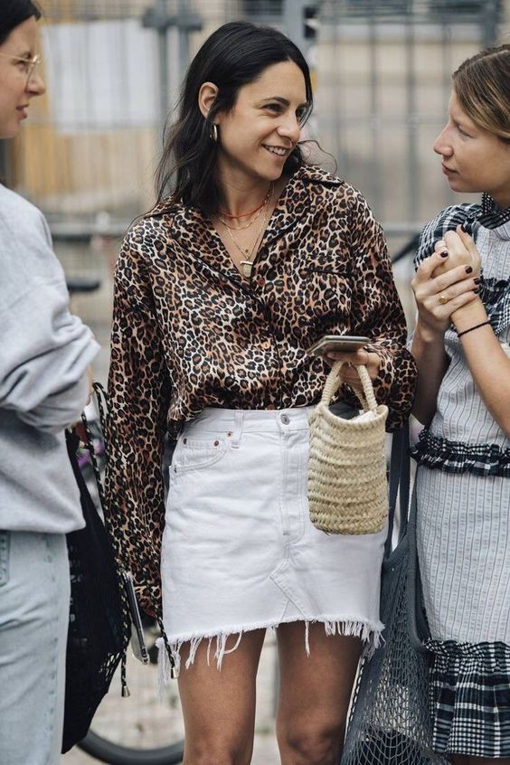 Animal print street style, fashion accessory, street fashion, animal print, denim skirt, brown hair, Fashion model: Denim skirt,  Hot Girls,  Animal print,  Brown hair,  Fashion accessory,  Street Style  