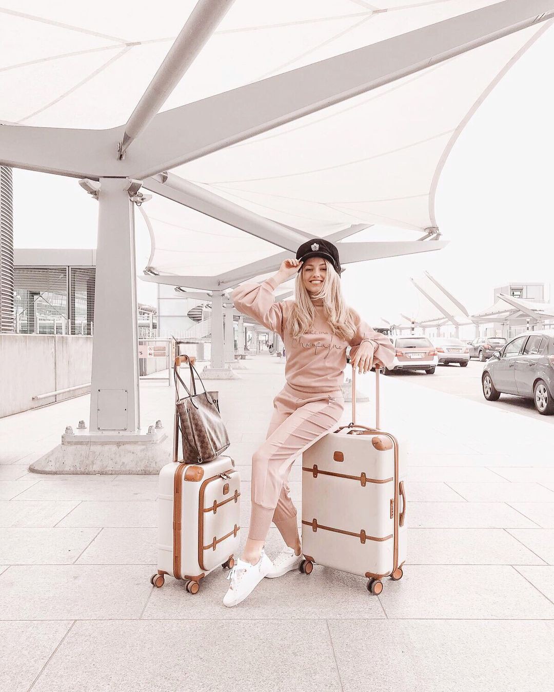 Instagram freddy cousin brown freddy cousin brown, freddy my love: White Outfit,  Airport Outfit Ideas  
