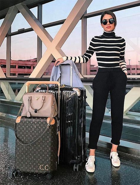 Airport travel outfit ideas, street fashion