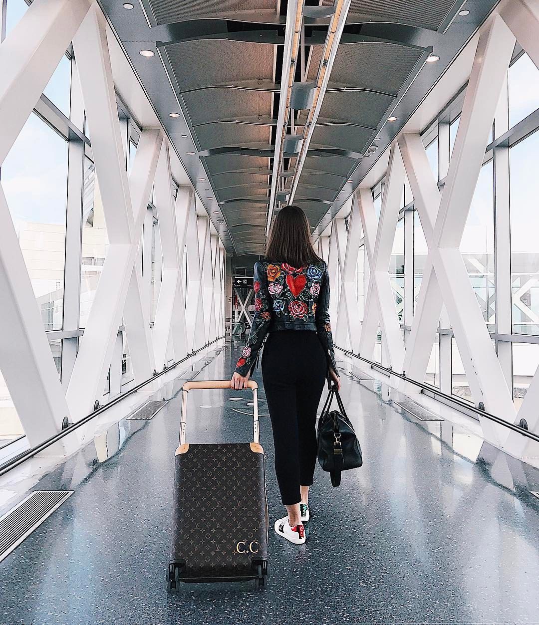 Colour outfit, you must try حالات عن السفر والوداع, luggage and bags, travel photography: Travel photography,  Travel Outfits,  Airport Outfit Ideas  