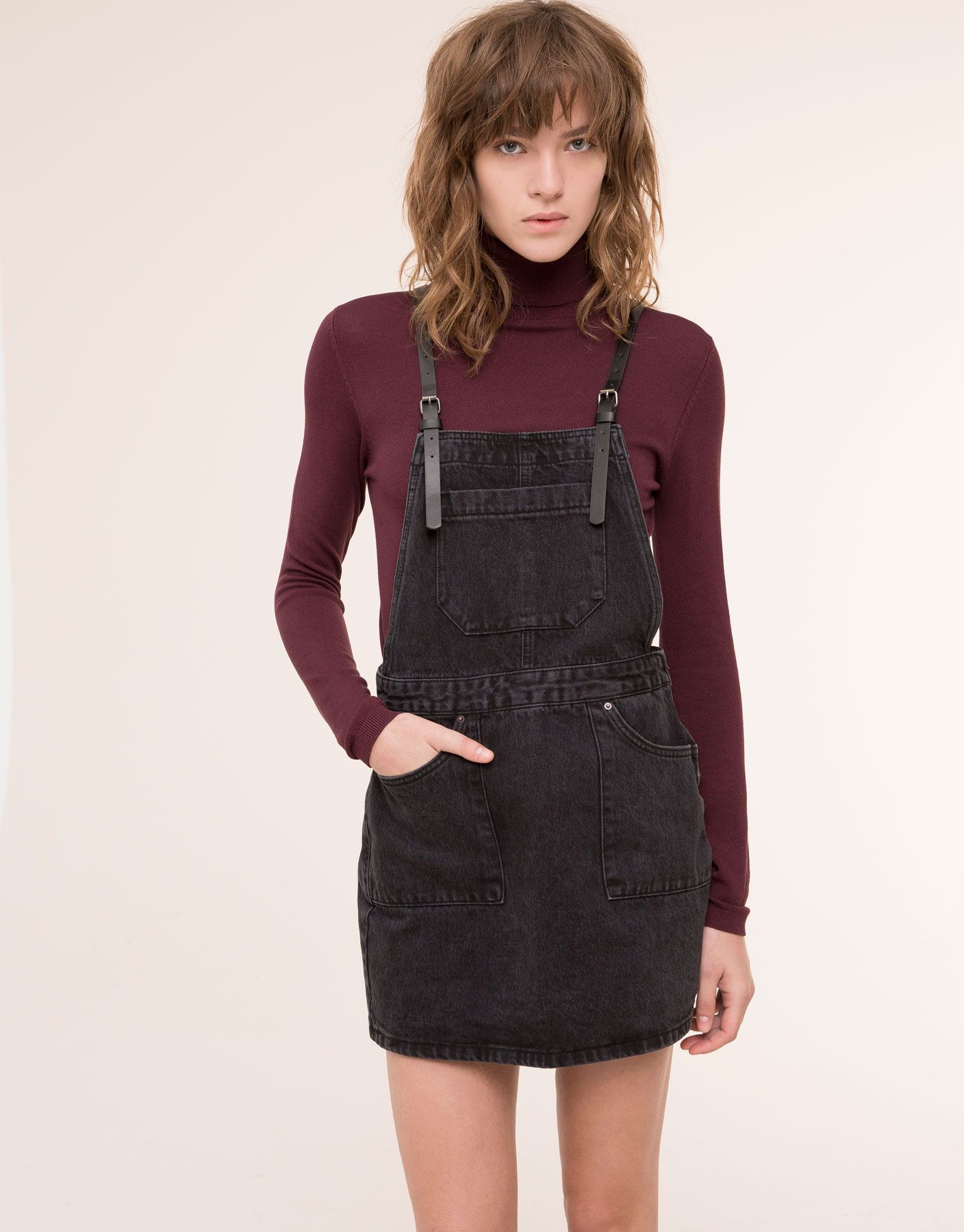 Maroon and black clothing ideas with little black dress, cocktail dress, little black dress, day dress, jeans: Cocktail Dresses,  fashion model,  day dress,  Little Black Dress,  Maroon And Black Outfit,  Jumper Dress  