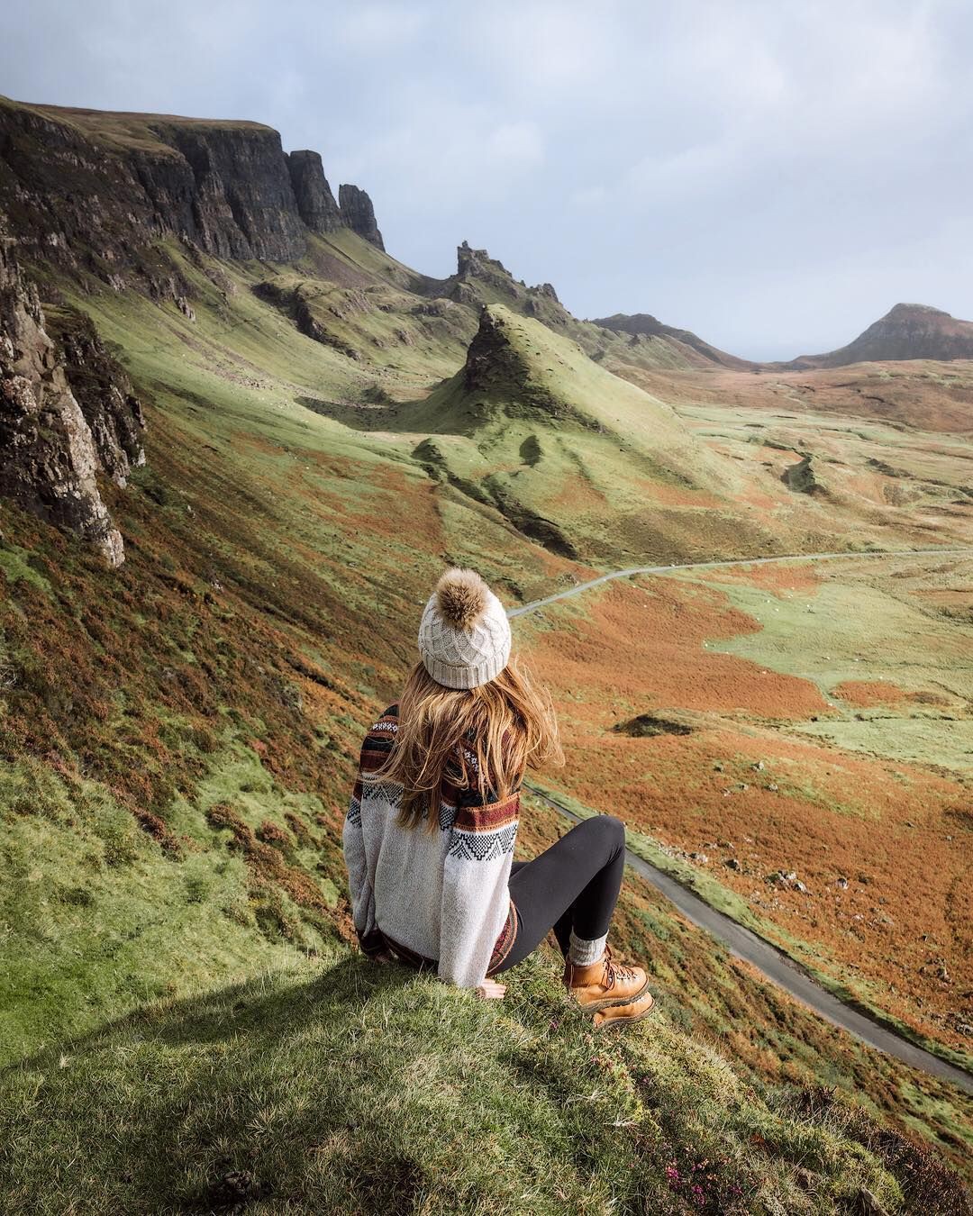 Designer outfit isle of skye, mountainous landforms, scottish highlands, natural landscape, national park, rural area: Hiking Outfits  