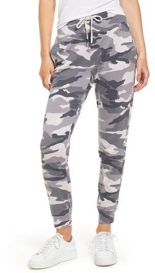 Colour dress with active pants, cargo pants, sportswear: Active Pants,  Army Leggings Outfit  