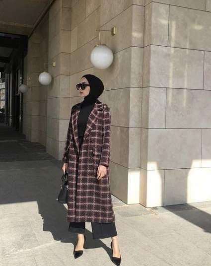 Tesettür kış kombin önerileri: T-Shirt Outfit,  Street Style,  Hijab  