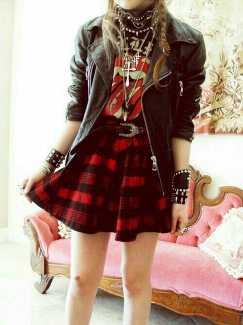 Glam rock grunge look, alternative fashion, grunge fashion, heavy metal, indie rock, punk rock, glam rock