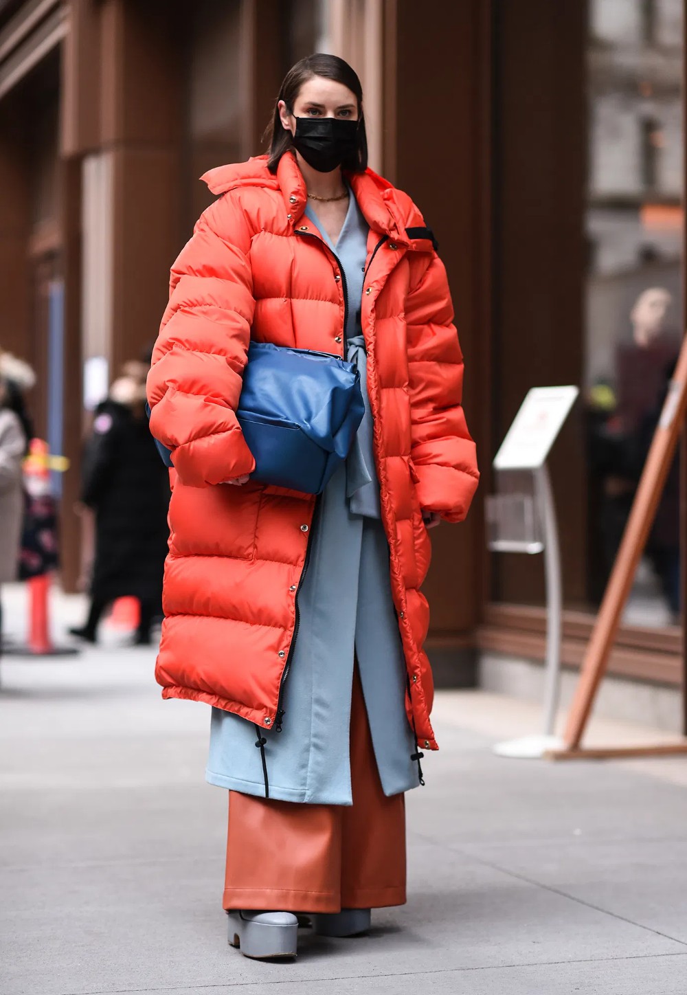 Coronavirus Outfit Meme, London fashion week: Fashion show,  Fashion week,  Street Style,  Orange And Red Outfit,  London Fashion Week,  Milan Fashion Week,  Corona Virus Dresses  