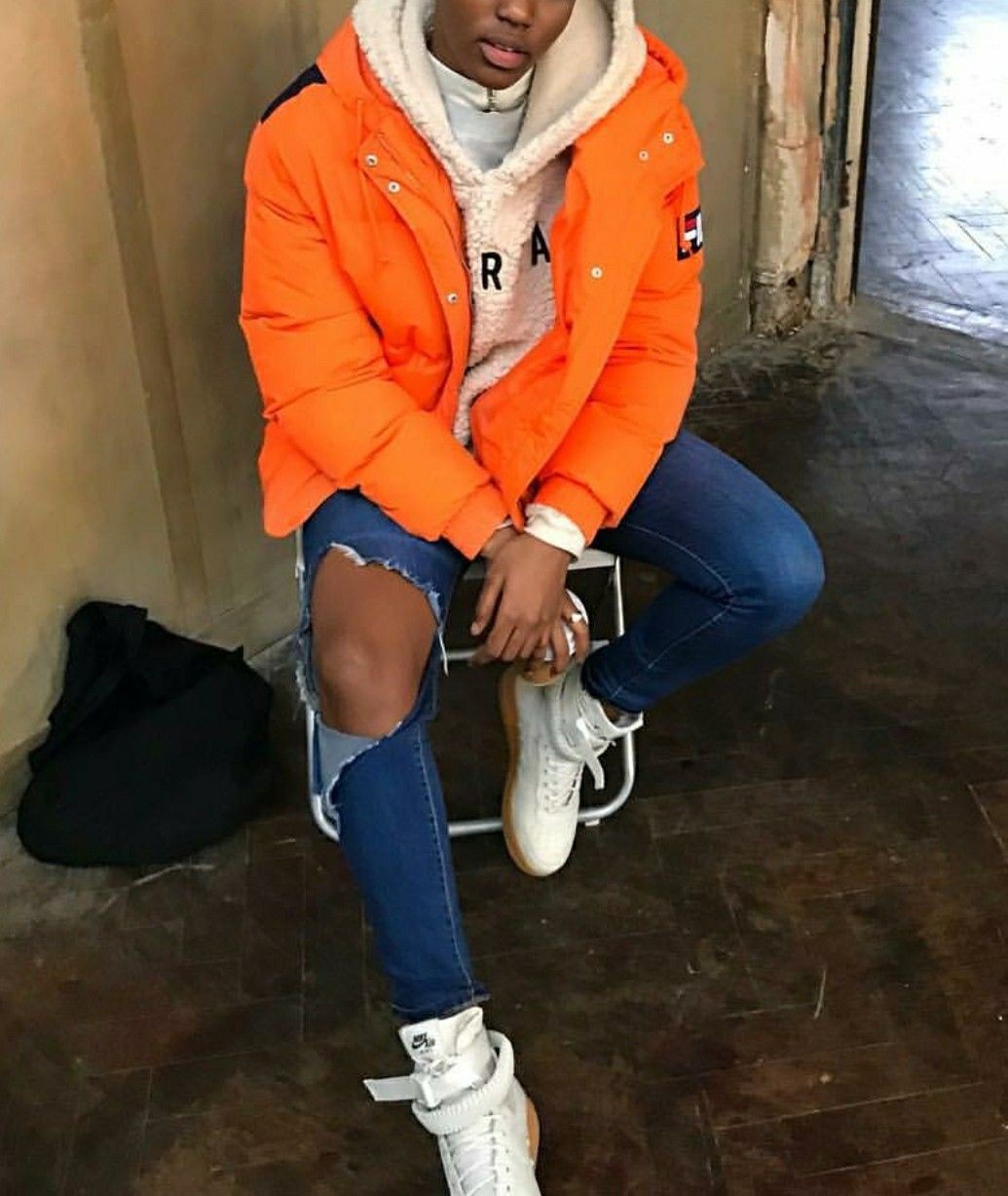 blue and orange outfits